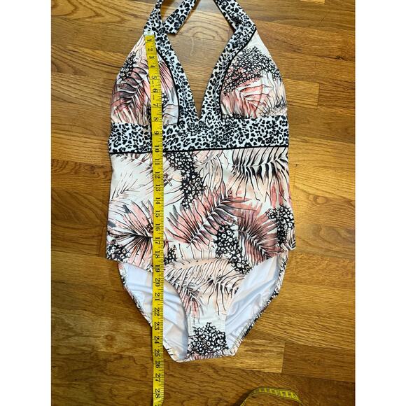 Venus Women’s 12 Pink Black Tropical Cheetah Print Halter One Piece Swimsuit - Picture 3 of 7